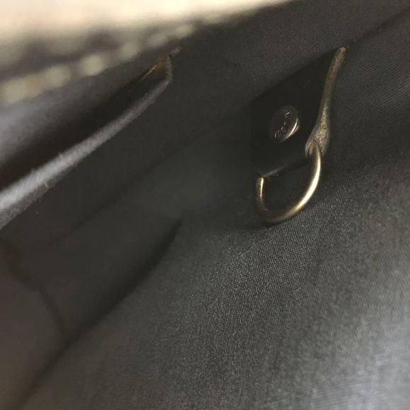 Louis Vuitton Mat Alston Monogram Leather Shoulder Bag Black - Picture 14 of 16